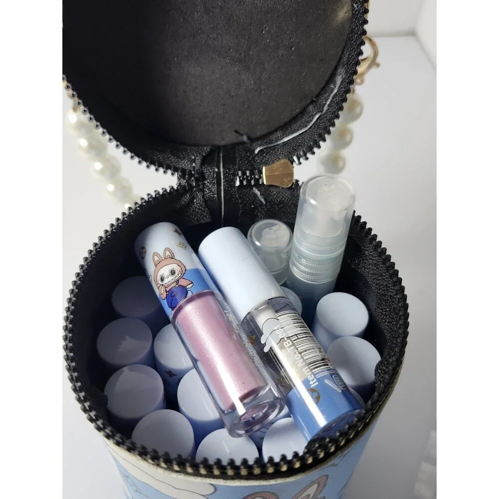 Lipstick Set In A Purse/Holder